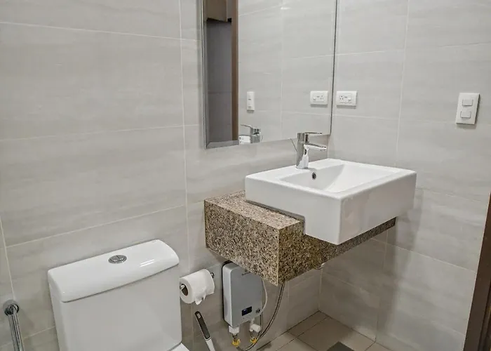 Modern And Spacious 3br Near Solaire & Okada