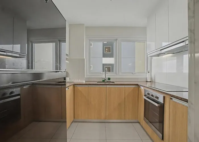 Modern And Spacious 3br Near Solaire & Okada Apartamento