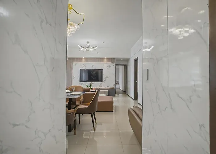 Modern And Spacious 3br Near Solaire & Okada Apartamento