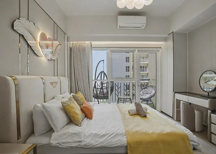 Modern And Spacious 3br Near Solaire & Okada